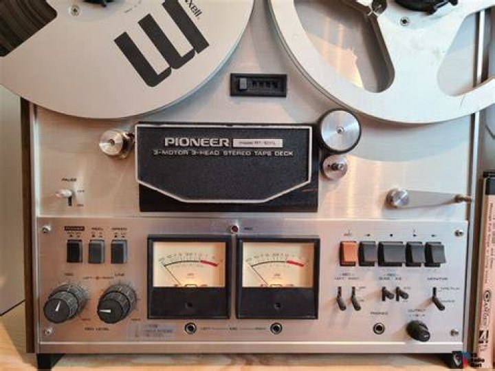 How is the pioneer rt-1011 reel to reel tape deck?