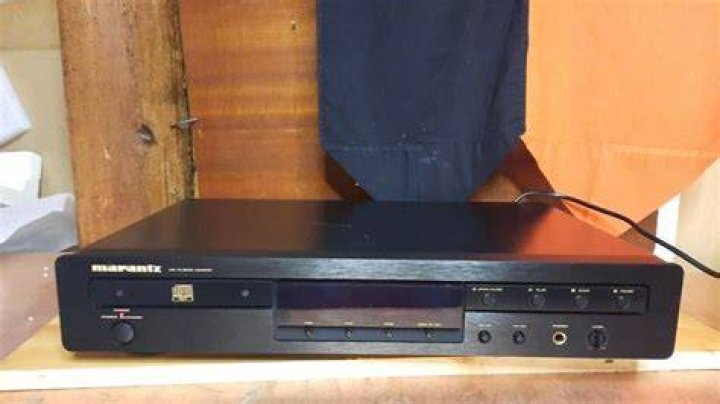 Is the Marantz cd5001 the same as the cd5003?